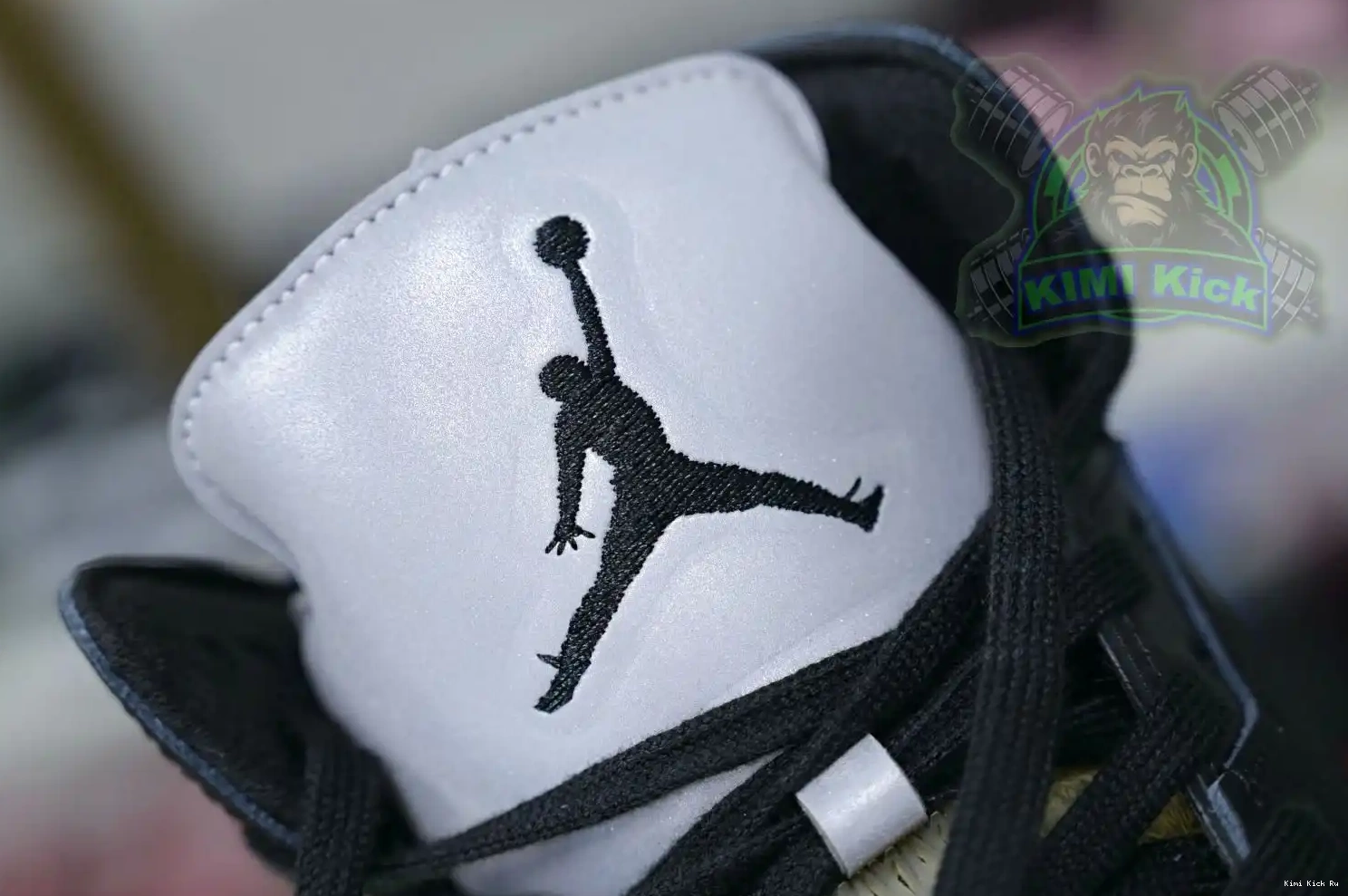 A MA Jordan x 5 MANIÉRE Air Kimikick 0526
